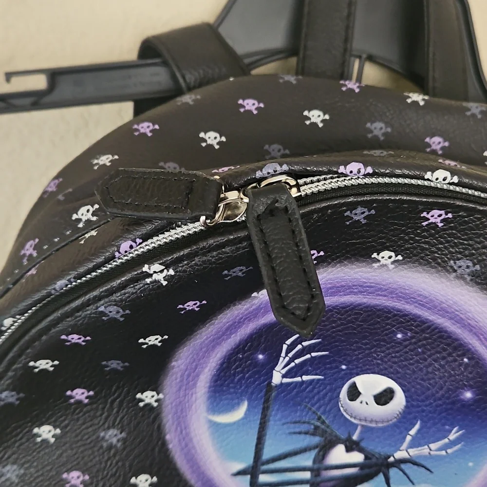 Dani Nightmare Before Christmas Backpack - Picture 6 of 9